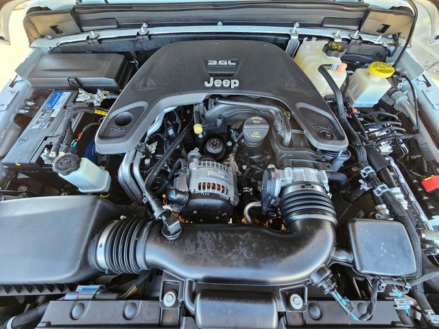 2020 Jeep Gladiator Overland | Brownsville TX | English Motors 2020 Jeep Gladiator Overland | Brownsville TX | English Motors