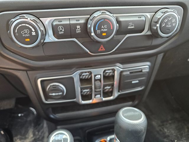 2020 Jeep Gladiator Sport S | Brownsville TX | English Motors 2020 Jeep Gladiator Sport S | Brownsville TX | English Motors