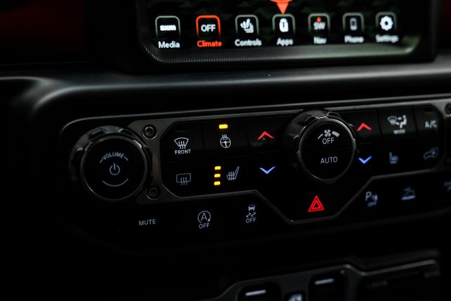 2020 Jeep Gladiator Rubicon 4X4 LIFTED,LED'S, DUPONT KEVLAR, FUEL, 62K | Carrollton, TX | Texas Vehicle Exchange 2020 Jeep Gladiator Rubicon 4X4 LIFTED,LED'S, DUPONT KEVLAR, FUEL, 62K | Carrollton, TX | Texas Vehicle Exchange