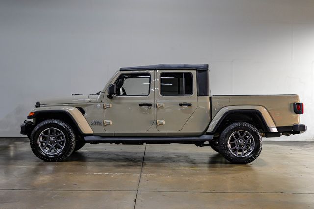 2020 Jeep Gladiator Overland GOBI EXTERIOR 3.6L V6 6-Speed 4WD | Dallas, TX | East Dallas Diesel 2020 Jeep Gladiator Overland GOBI EXTERIOR 3.6L V6 6-Speed 4WD | Dallas, TX | East Dallas Diesel