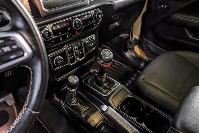 2020 Jeep Gladiator Overland GOBI EXTERIOR 3.6L V6 6-Speed 4WD | Dallas, TX | East Dallas Diesel 2020 Jeep Gladiator Overland GOBI EXTERIOR 3.6L V6 6-Speed 4WD | Dallas, TX | East Dallas Diesel