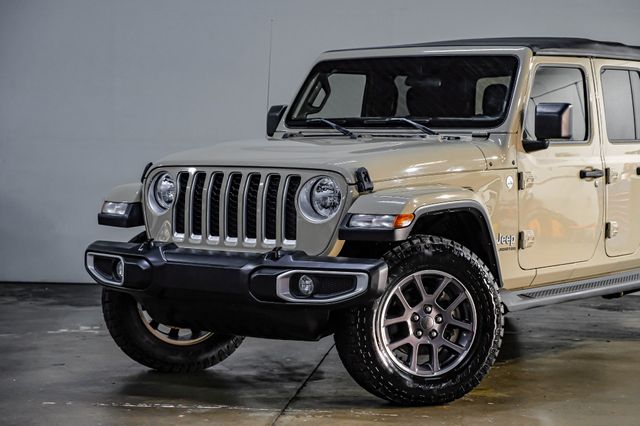 2020 Jeep Gladiator Overland GOBI EXTERIOR 3.6L V6 6-Speed 4WD | Dallas, TX | East Dallas Diesel 2020 Jeep Gladiator Overland GOBI EXTERIOR 3.6L V6 6-Speed 4WD | Dallas, TX | East Dallas Diesel