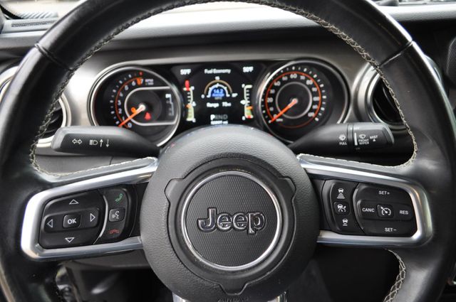 2020 Jeep Gladiator Overland Pickup 4D 5 ft | Louisville, MS | CARite Louisville MS 2020 Jeep Gladiator Overland Pickup 4D 5 ft | Louisville, MS | CARite Louisville MS