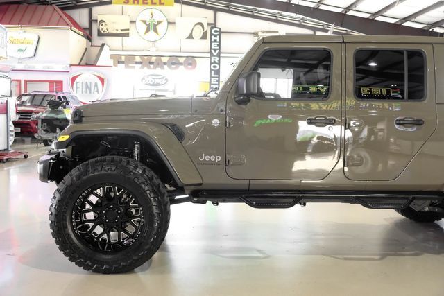 2020 Jeep Gladiator Overland | New York, NY | Spincar Demo Account 2020 Jeep Gladiator Overland | New York, NY | Spincar Demo Account