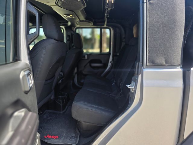 2020 Jeep Gladiator Sport | Reseda, CA | Angeles Auto Alliance