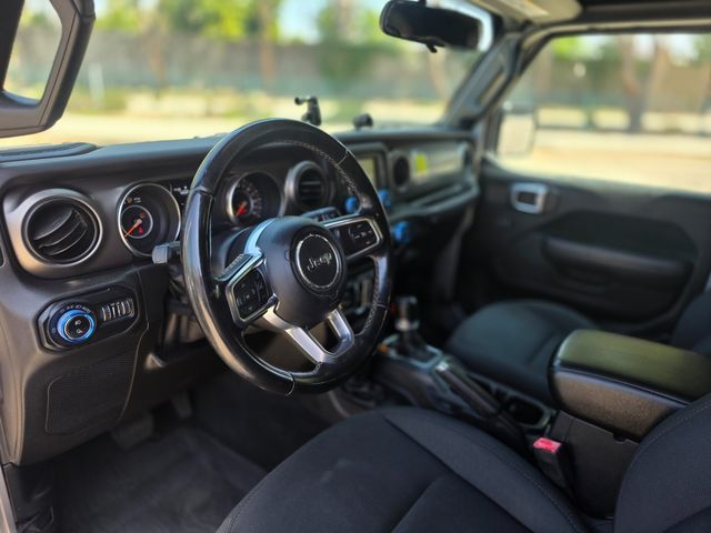 2020 Jeep Gladiator Sport | Reseda, CA | Angeles Auto Alliance 2020 Jeep Gladiator Sport | Reseda, CA | Angeles Auto Alliance