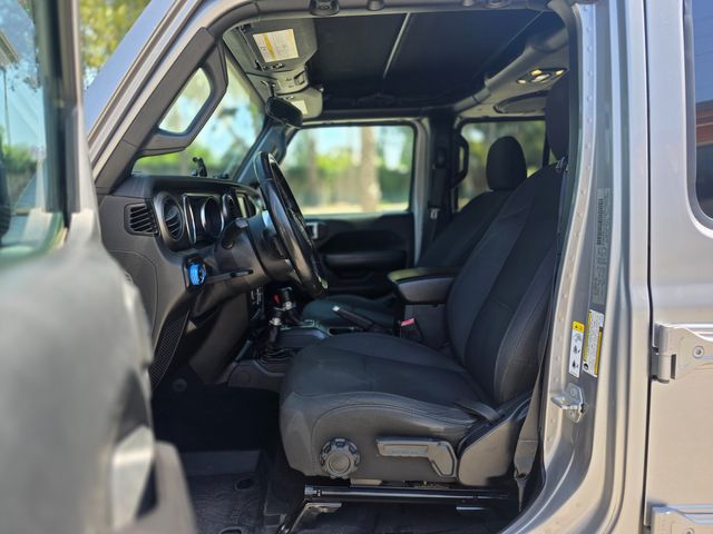 2020 Jeep Gladiator Sport | Reseda, CA | Angeles Auto Alliance