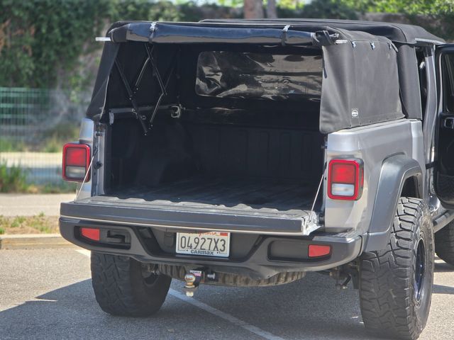 2020 Jeep Gladiator Sport | Reseda, CA | Angeles Auto Alliance
