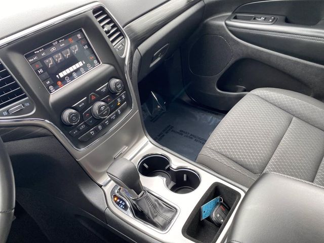 2020 Jeep Grand Cherokee Laredo