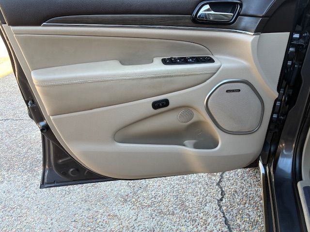 2020 Jeep Grand Cherokee Overland 2020 Jeep Grand Cherokee Overland