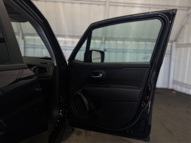 2020 Jeep Renegade Latitude | Houston, TX | Texas Star Motors 2020 Jeep Renegade Latitude | Houston, TX | Texas Star Motors