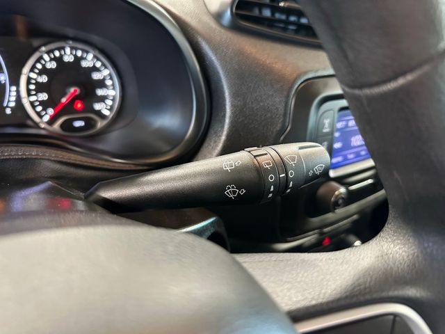 2020 Jeep Renegade Sport 4WD | Irving, Texas | Hopper Motorplex 2020 Jeep Renegade Sport 4WD | Irving, Texas | Hopper Motorplex