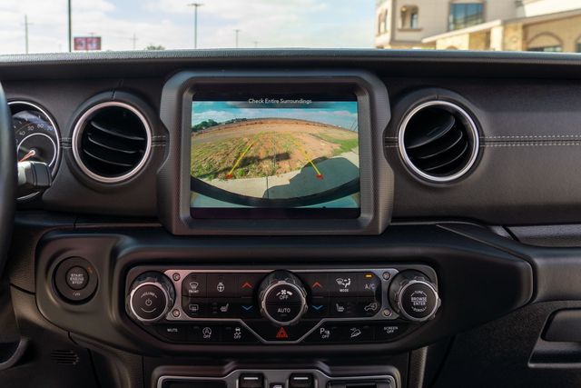 2020 Jeep Wrangler Unlimited Sahara | Lubbock, TX | Adelante Autos
