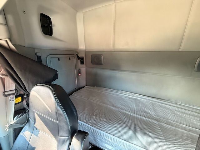 2020 Kenworth T880  | Dallas, TX | Infinity Trucks