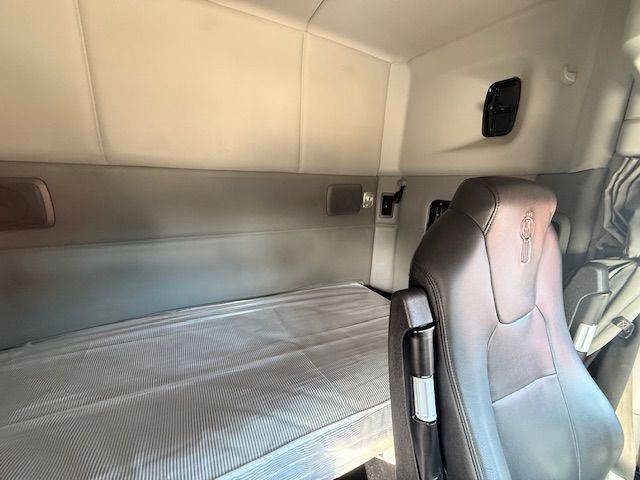 2020 Kenworth T880  | Dallas, TX | Infinity Trucks