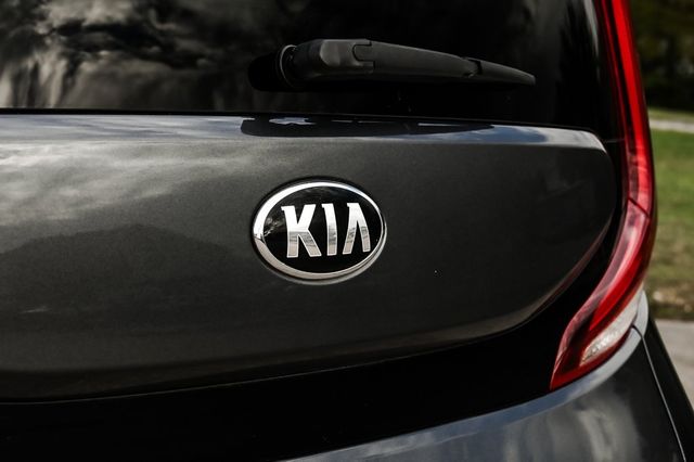 2020 Kia Soul LX 7" Touchscreen Apple Car/Android Backup Cam BT 2020 Kia Soul LX 7" Touchscreen Apple Car/Android Backup Cam BT