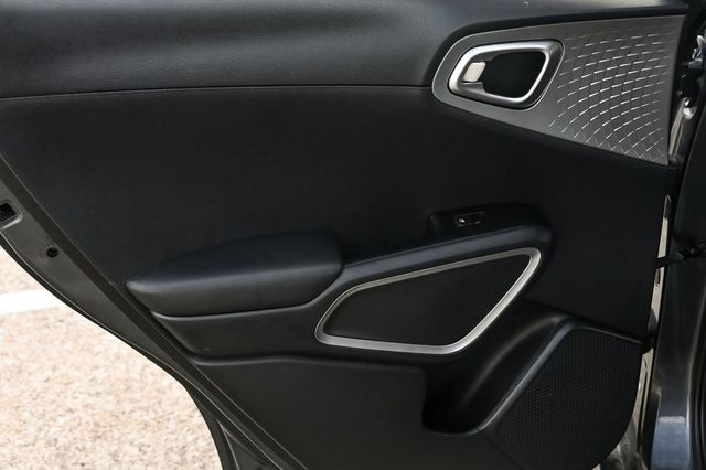 2020 Kia Soul LX 7" Touchscreen Apple Car/Android Backup Cam BT 2020 Kia Soul LX 7" Touchscreen Apple Car/Android Backup Cam BT