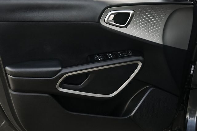 2020 Kia Soul LX 7" Touchscreen Apple Car/Android Backup Cam BT 2020 Kia Soul LX 7" Touchscreen Apple Car/Android Backup Cam BT