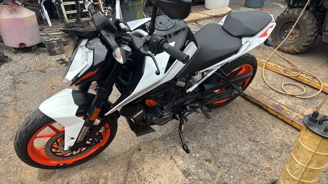 2020 KTM 200