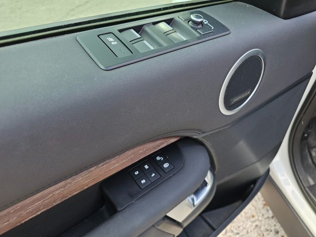 2020 Land Rover Discovery HSE | Brownsville TX | English Motors 2020 Land Rover Discovery HSE | Brownsville TX | English Motors