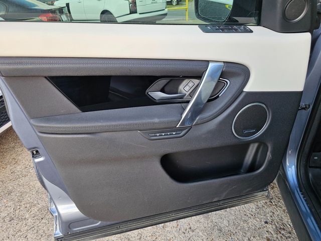 2020 Land Rover Discovery Sport P250 SE | Brownsville TX | English Motors 2020 Land Rover Discovery Sport P250 SE | Brownsville TX | English Motors