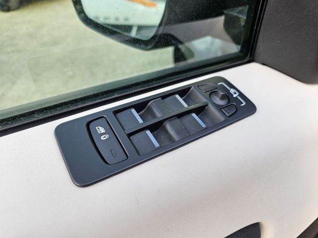 2020 Land Rover Discovery Sport P250 SE | Brownsville TX | English Motors 2020 Land Rover Discovery Sport P250 SE | Brownsville TX | English Motors