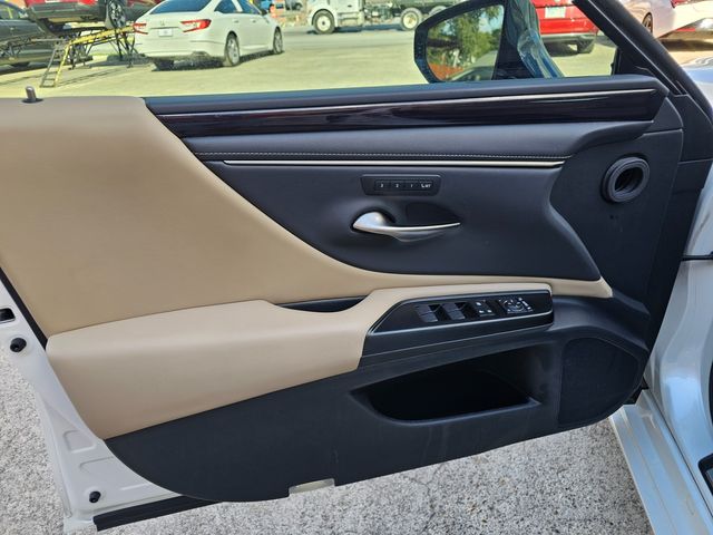 2020 Lexus ES 350 Base | Brownsville TX | English Motors 2020 Lexus ES 350 Base | Brownsville TX | English Motors