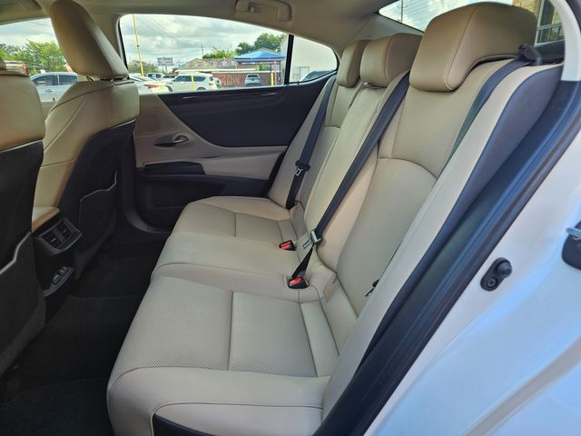 2020 Lexus ES 350 Base | Brownsville TX | English Motors 2020 Lexus ES 350 Base | Brownsville TX | English Motors