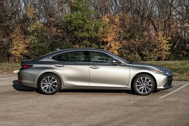 2020 Lexus ES 350 Premium Pk Wireless Charger Moonroof Blindspot Nav 2020 Lexus ES 350 Premium Pk Wireless Charger Moonroof Blindspot Nav