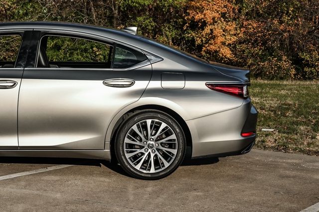 2020 Lexus ES 350 Premium Pk Wireless Charger Moonroof Blindspot Nav 2020 Lexus ES 350 Premium Pk Wireless Charger Moonroof Blindspot Nav