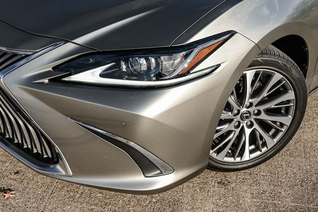 2020 Lexus ES 350 Premium Pk Wireless Charger Moonroof Blindspot Nav 2020 Lexus ES 350 Premium Pk Wireless Charger Moonroof Blindspot Nav