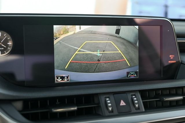 2020 Lexus ES 350 Premium Pk Wireless Charger Moonroof Blindspot Nav 2020 Lexus ES 350 Premium Pk Wireless Charger Moonroof Blindspot Nav