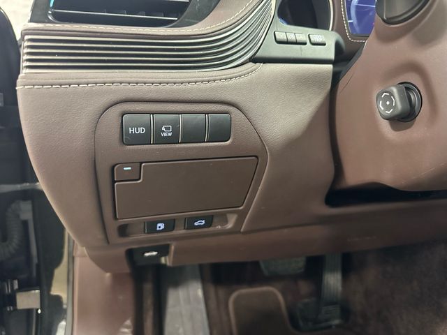 2020 Lexus LS 500 w/LSS Advanced Package | Irving, Texas | Hopper Motorplex 2020 Lexus LS 500 w/LSS Advanced Package | Irving, Texas | Hopper Motorplex