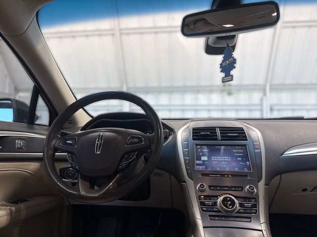 2020 Lincoln MKZ Standard 2020 Lincoln MKZ Standard