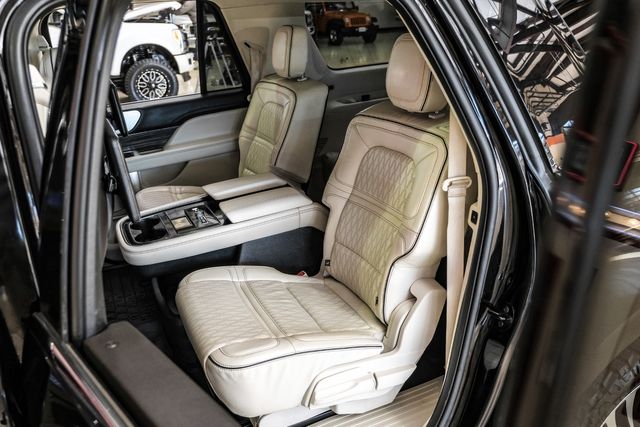 2020 Lincoln Navigator L Black Label