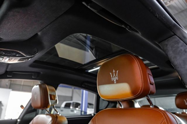 2020 Maserati Levante S GranLusso BIANCO ALPI 3Coat 21" HELIOS $101k MSR | Dallas, TX | East Dallas Diesel 2020 Maserati Levante S GranLusso BIANCO ALPI 3Coat 21" HELIOS $101k MSR | Dallas, TX | East Dallas Diesel