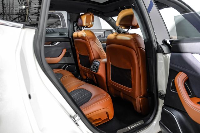 2020 Maserati Levante S GranLusso BIANCO ALPI 3Coat 21" HELIOS $101k MSR | Dallas, TX | East Dallas Diesel 2020 Maserati Levante S GranLusso BIANCO ALPI 3Coat 21" HELIOS $101k MSR | Dallas, TX | East Dallas Diesel