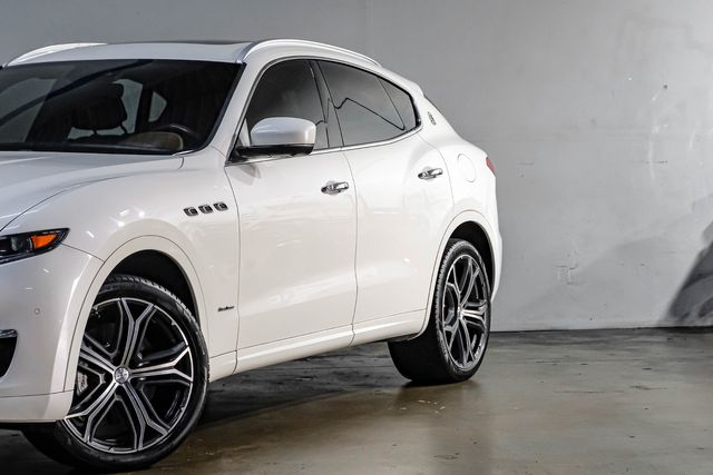 2020 Maserati Levante S GranLusso BIANCO ALPI 3Coat 21" HELIOS $101k MSR | Dallas, TX | East Dallas Diesel 2020 Maserati Levante S GranLusso BIANCO ALPI 3Coat 21" HELIOS $101k MSR | Dallas, TX | East Dallas Diesel