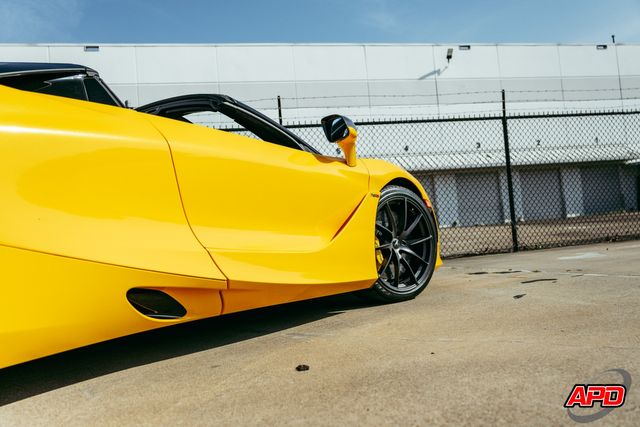 2020 McLaren 720S Spider Performance 2020 McLaren 720S Spider Performance