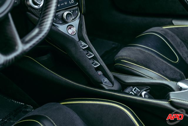 2020 McLaren 720S Spider Performance 2020 McLaren 720S Spider Performance