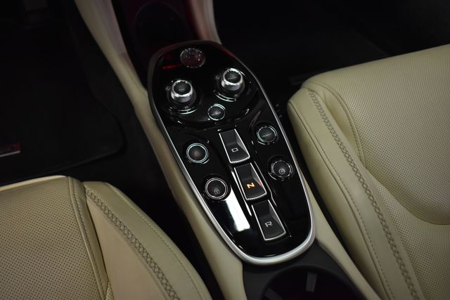 2020 McLaren GT Base 2020 McLaren GT Base