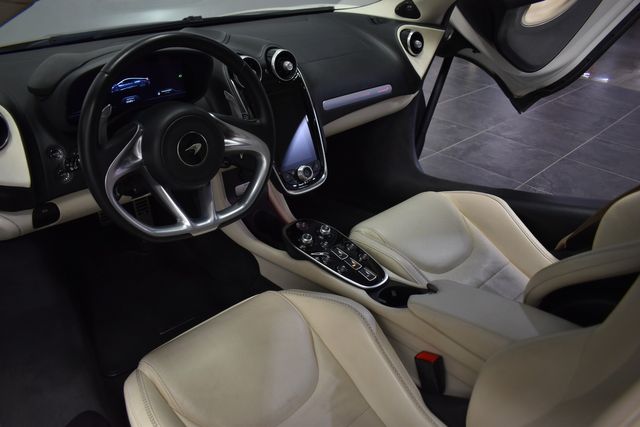 2020 McLaren GT Base 2020 McLaren GT Base