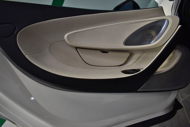 2020 McLaren GT Base