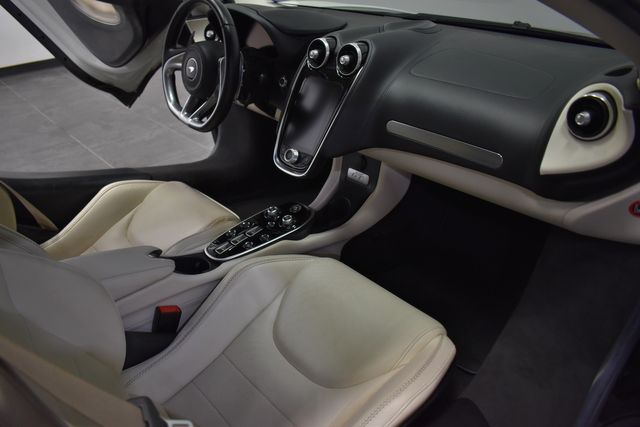 2020 McLaren GT Base 2020 McLaren GT Base