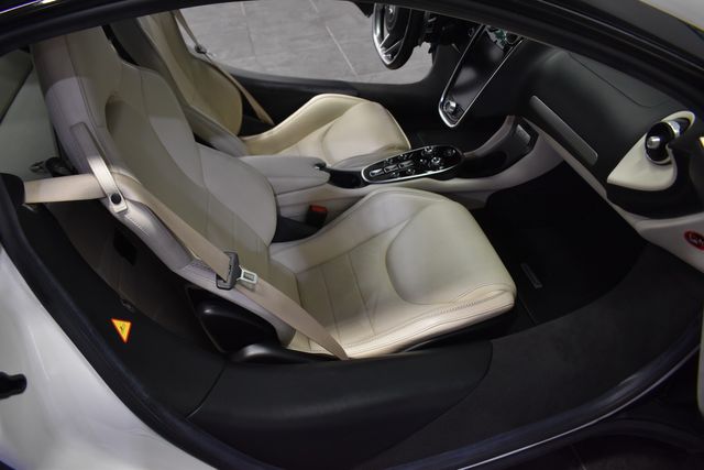 2020 McLaren GT Base 2020 McLaren GT Base