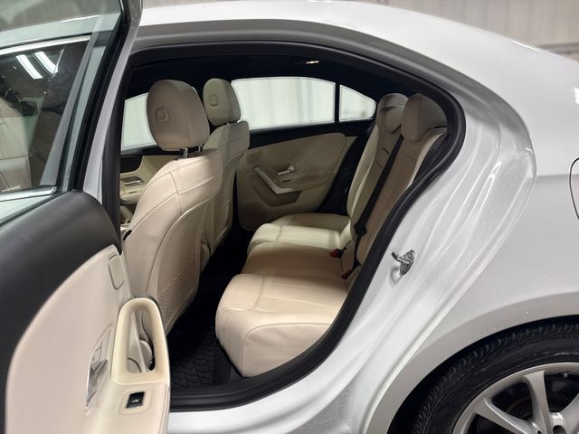 2020 Mercedes-Benz A 220 2020 Mercedes-Benz A 220