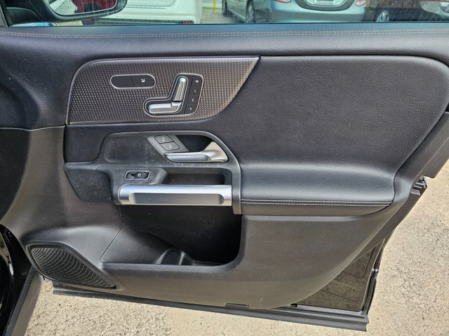 2020 Mercedes-Benz GLB 250 | Brownsville TX | English Motors 2020 Mercedes-Benz GLB 250 | Brownsville TX | English Motors