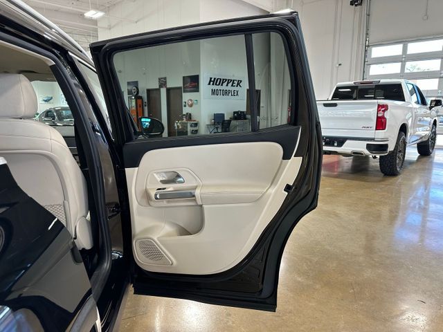 2020 Mercedes-Benz GLB GLB 250 Premium Package Ambient Lighting | Irving, Texas | Hopper Motorplex 2020 Mercedes-Benz GLB GLB 250 Premium Package Ambient Lighting | Irving, Texas | Hopper Motorplex