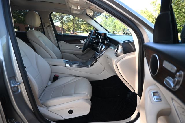 2020 Mercedes-Benz GLC 300