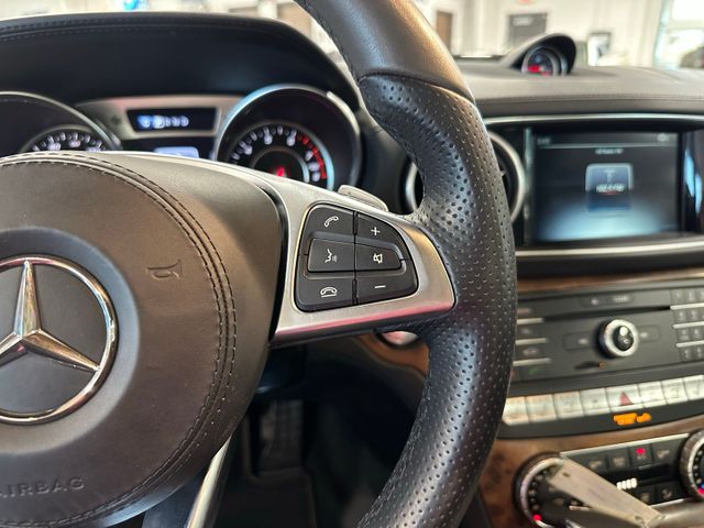 2020 Mercedes-Benz SL-Class SL 550 Grand Edition Exclusive AMG Driver Assist | Irving, Texas | Hopper Motorplex 2020 Mercedes-Benz SL-Class SL 550 Grand Edition Exclusive AMG Driver Assist | Irving, Texas | Hopper Motorplex